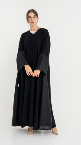 عبايه نص كلوش