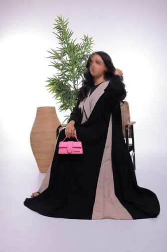 عبايه مع فستان داخلي