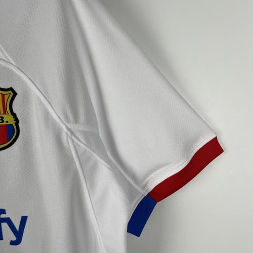 Barcelona 2023/2024 away kit