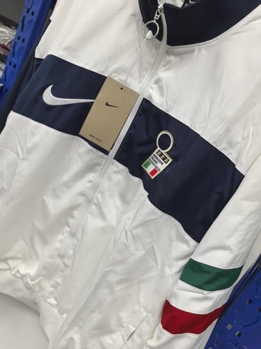 Italy 1996 windbreaker jacket