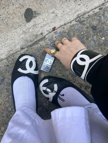 Chanel vintage cambon ballet flat