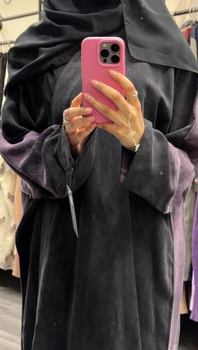 عباية ترف - حرير كوبرو بتدخيلة خلفية لافندر (موف خزامى)