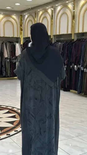 عباية موضي نص فراشة فاخرة | عباية نسائية واسعة وراقية