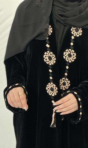 عباية مخمل نص فراشة رسمات شك