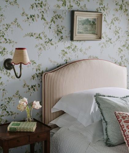 سرير كامل قماش مقلم