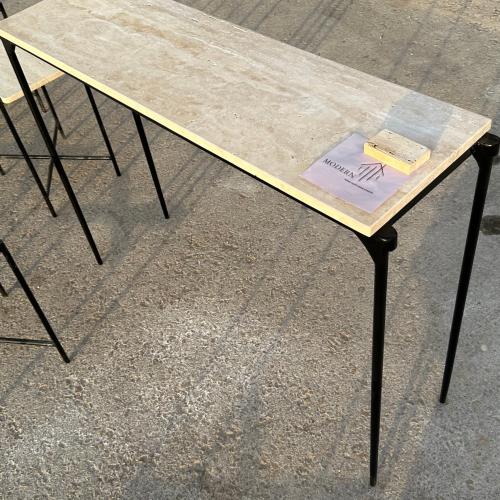 كونسول حديد بسطح رخام