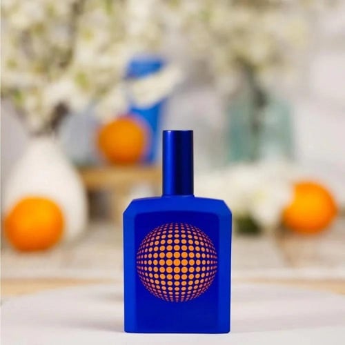 عطر هيستوريس دي بارفيومز ذيز ايز نوت ا بلو بوتل 1....