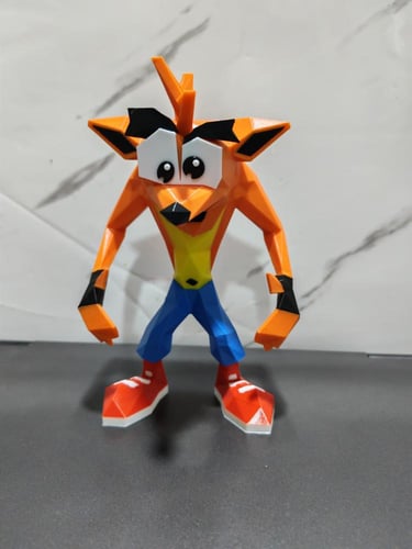 شخصية كراش في سوني ون من مادة MDF مقاس 16*10