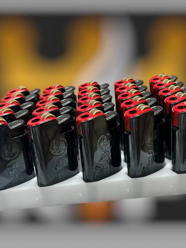 ولاعة بغطاء معدني