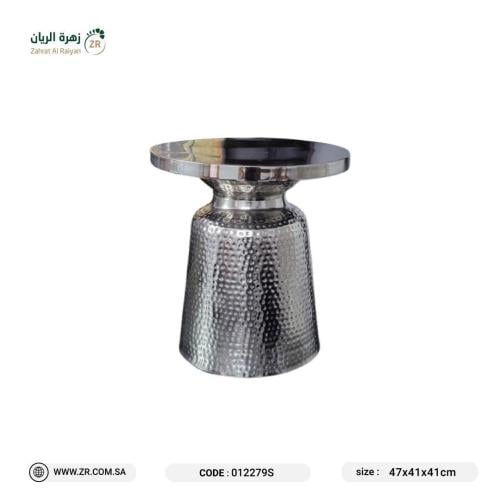 طاولة تقديم هندي معدن دائرية بقاعدة اسطوانية منقوش...