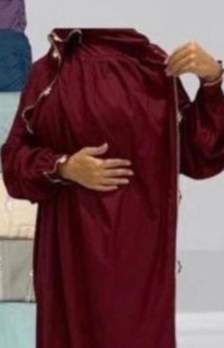 طقم جاهزللشحن مطرز وردي..