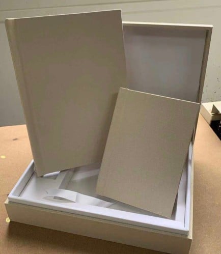 Album set of leather i4 and i5