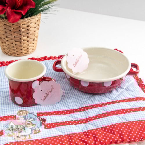 0888 كوب ريترو معدني منقط من إزابيل روز