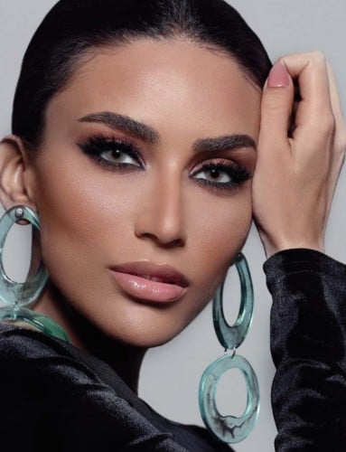 ديفا عدسات لاصقة شهرية للزينة لون ايفوري