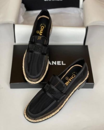 حذاء شانيل اسود