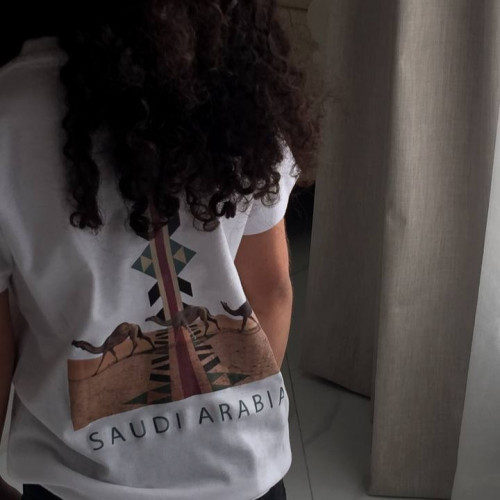 تيشيرت نحلم ونحقق