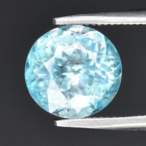 حجر زركون كمبودي 2.4 قيراط