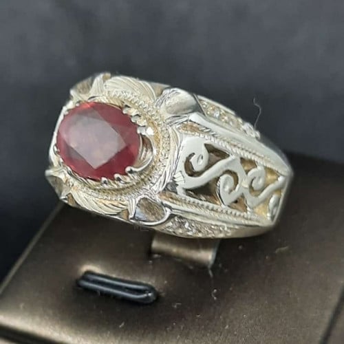 خاتم ياقوت طبيعي مرصع زركون