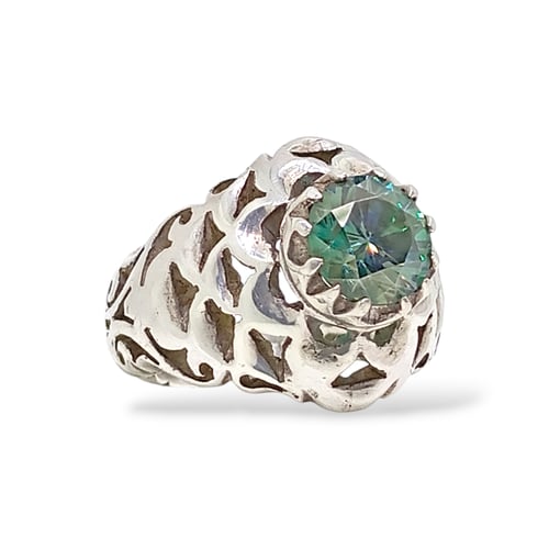 خاتم موزنايت بصلابة الألماس