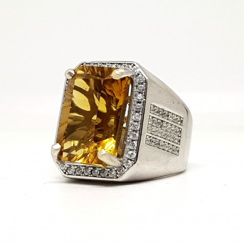 خاتم سترين طبيعي بشهادة (IAGL)