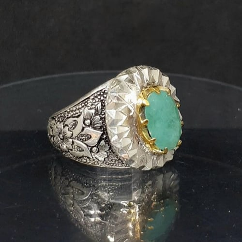 خاتم زمرد طبيعي صياغة مميزة