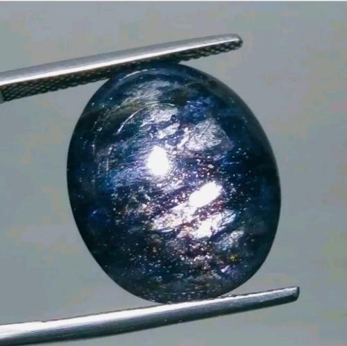 حجر ايولايت طبيعي 19 قيراط