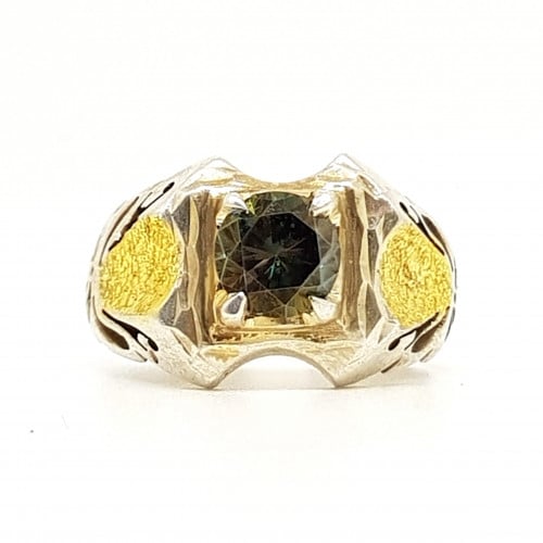 خاتم موزنايت بصلابة الألماس