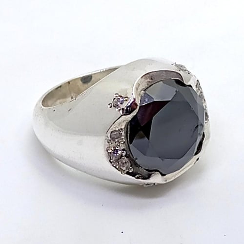 خاتم موزنايت مرصع بالزركون بشهادة