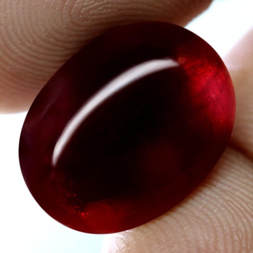 حجر ياقوت طبيعي (20) قيراط