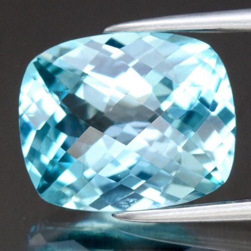 حجر توباز طبيعي 5 قيراط