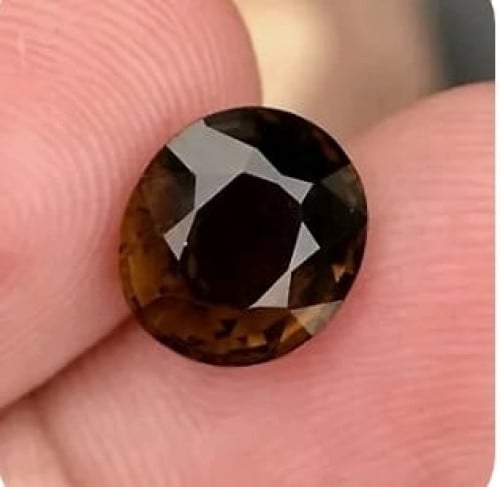 حجر تورمالين طبيعي (2.34) قيراط