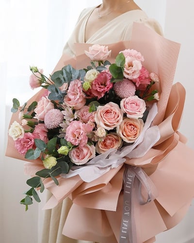 ورق تغليف بني ( 20 ورقة)