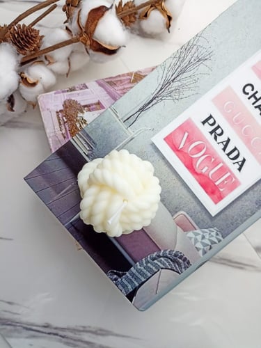 شموع كرة الصوف (ملون)