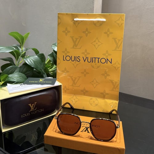 نظارة LV مع الملحقات