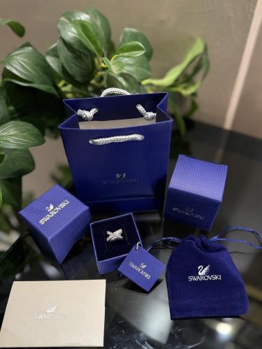 خاتم سواروفسكي مع الملحقات