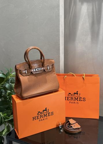 شنطة HERMES مع الملحقات
