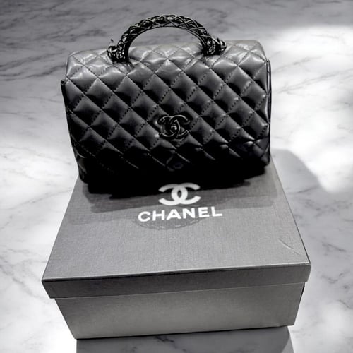 شنطة شانيل مع الملحقات