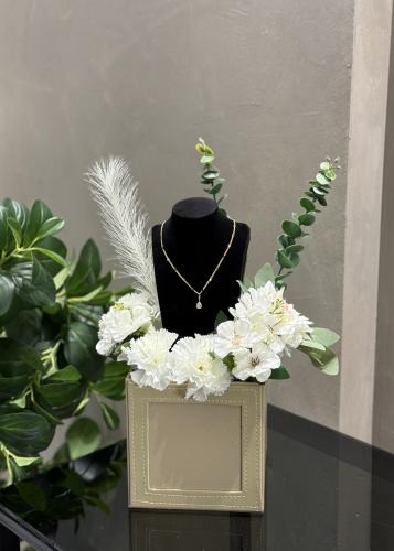 قلادة سواروفسكي تنسيق فخم