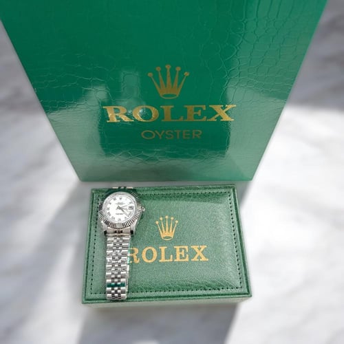 ساعة رولكس مع الملحقات