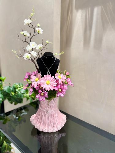 فازة فخمة & قلادة فان كليف