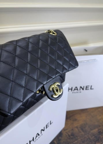 شنطة CHANEL فخمة مع الملحقات