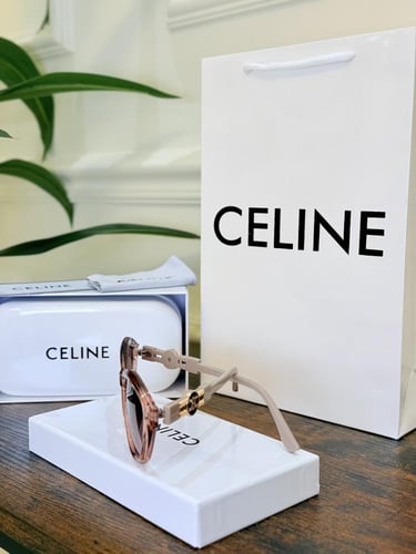 نظارة Celine مع الملحقات