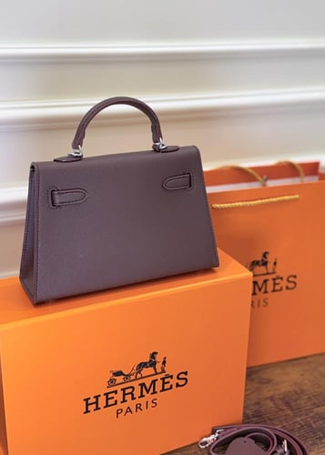 شنطة HERMES فخمة مع الملحقات