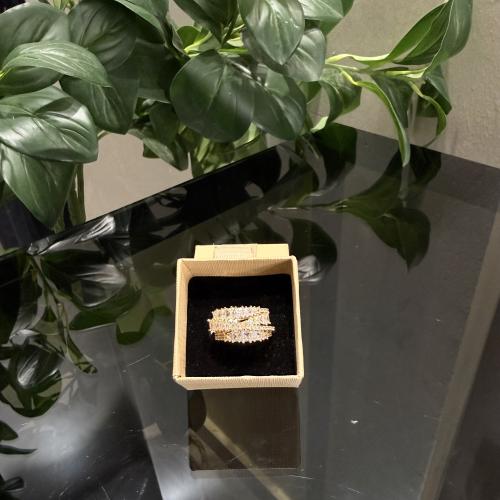 خاتم سواروفسكي ذهبي