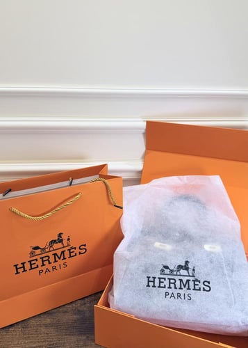 شنطة HERMES فخمة مع الملحقات