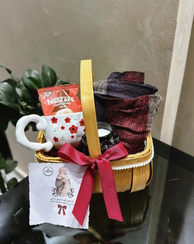 سلة شتوية أنيقة