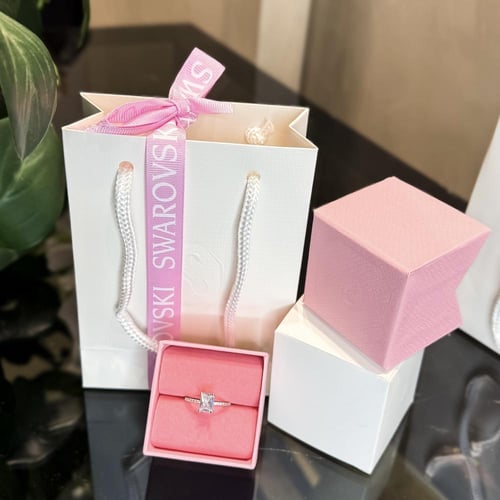 خاتم سواروفسكي مع الملحقات