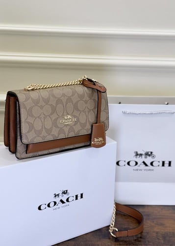 شنطة COACH فخمة مع الملحقات