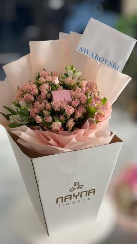 بكج نايا خاتم سواروفسكي & باقة ورد