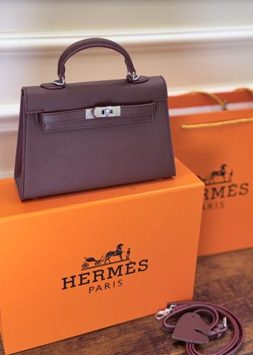 شنطة HERMES فخمة مع الملحقات